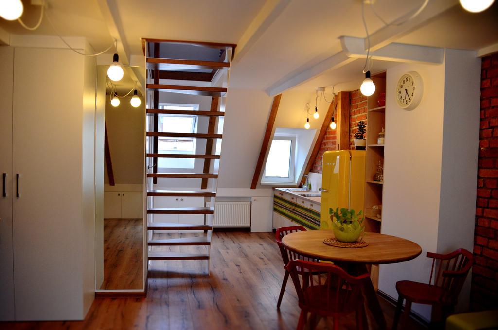 Jono Apartment ไคลเพดา ห้อง รูปภาพ